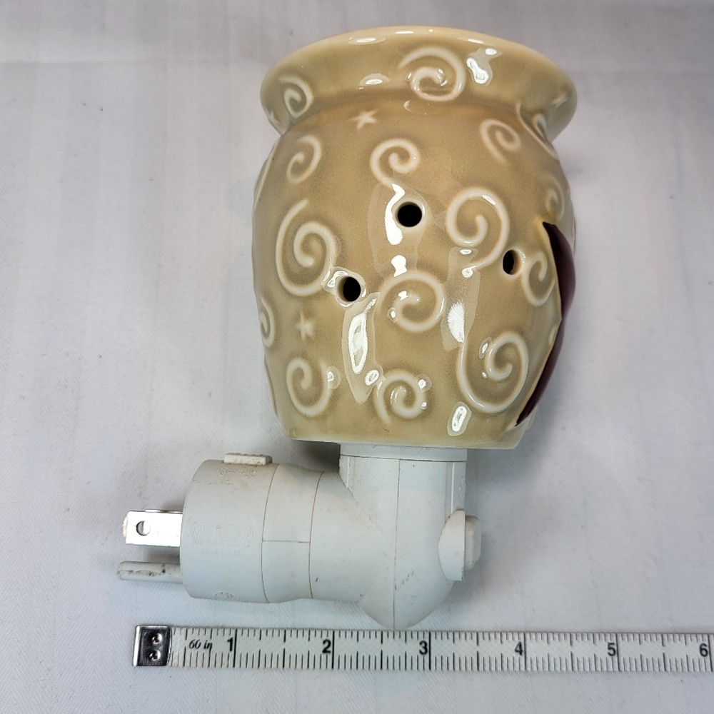 Scentsy Rustic Star NIGHTLIGHT Mini Wax Warmer Wall Plug In - Picture 4 of 15